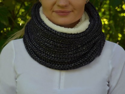 Scarves &  Neck Warmers