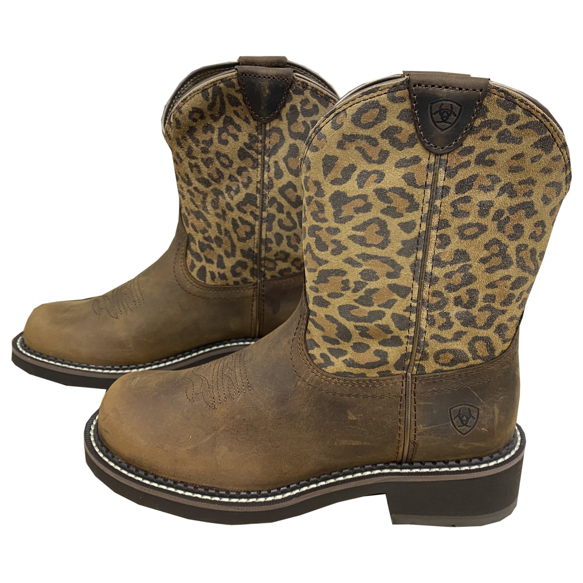 Ariat leopard hot sale print boots